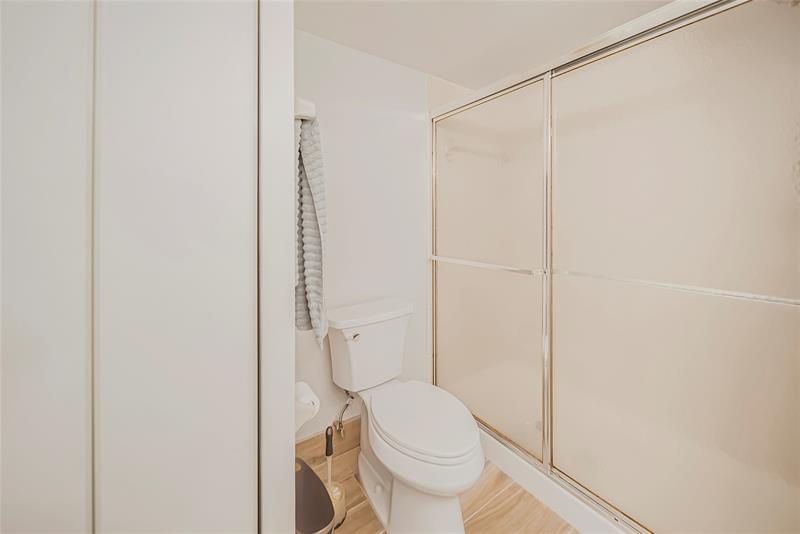 Image 31 of 51 For 3039 Carambola Cir  3039