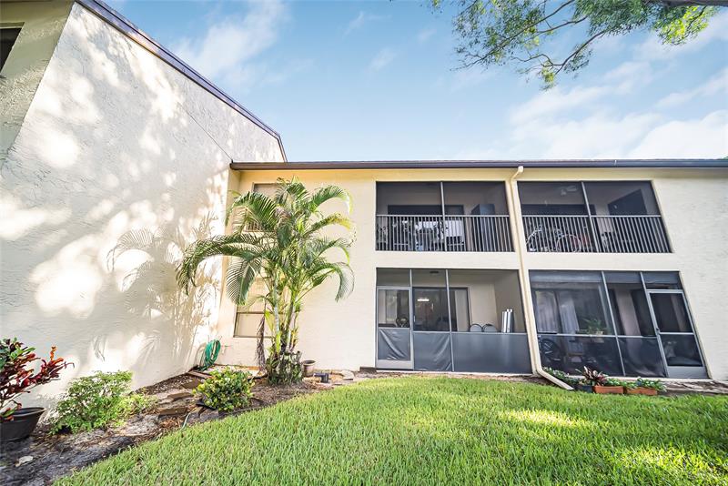 Image 32 of 51 For 3039 Carambola Cir  3039