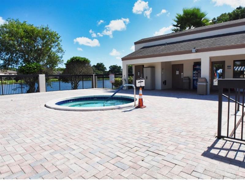 Image 37 of 51 For 3039 Carambola Cir  3039