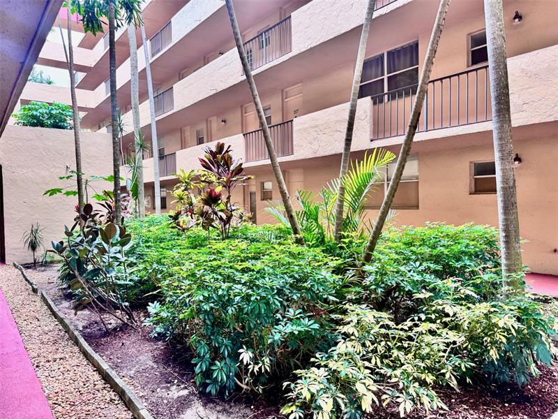 Details for 404 68th Ave  301, Plantation, FL 33317