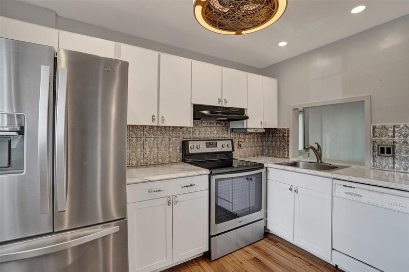 Details for 114 Royal Park Dr  2h, Oakland Park, FL 33309