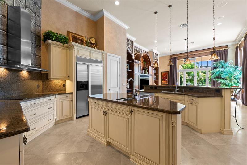 Image 12 of 47 For 12825 Stonebrook Dr