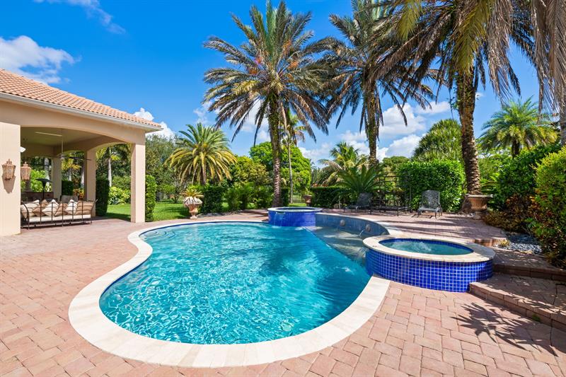 Image 39 of 47 For 12825 Stonebrook Dr