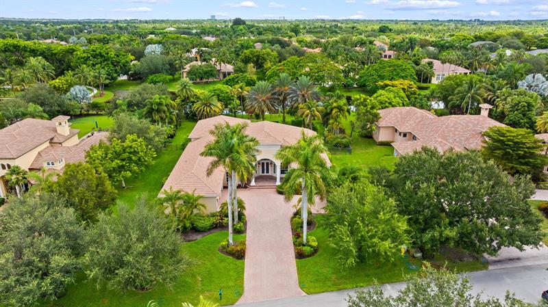 Image 4 of 47 For 12825 Stonebrook Dr
