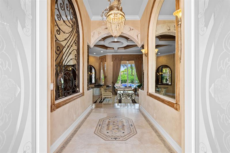Image 6 of 47 For 12825 Stonebrook Dr