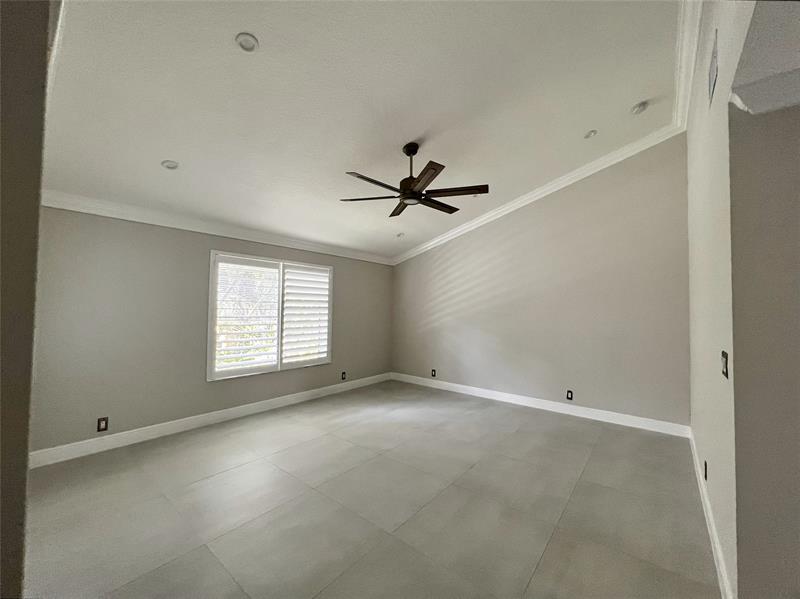 Image 12 of 22 For 720 Birdie Ct