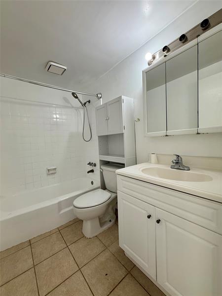 Image 8 of 10 For 3061 49th St  7