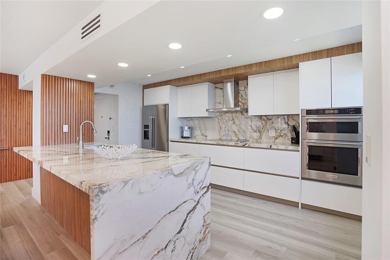 Image 12 of 49 For 5100 Ocean Blvd  1409