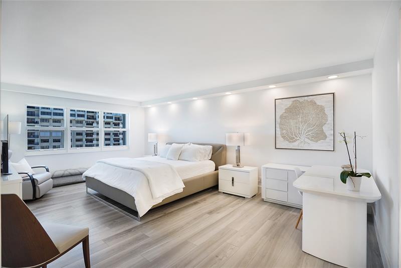 Image 39 of 49 For 5100 Ocean Blvd  1409