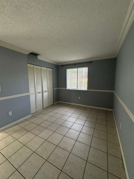 Image 16 of 33 For 10324 Boca Bend West  J4