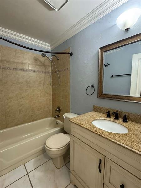 Image 19 of 33 For 10324 Boca Bend West  J4
