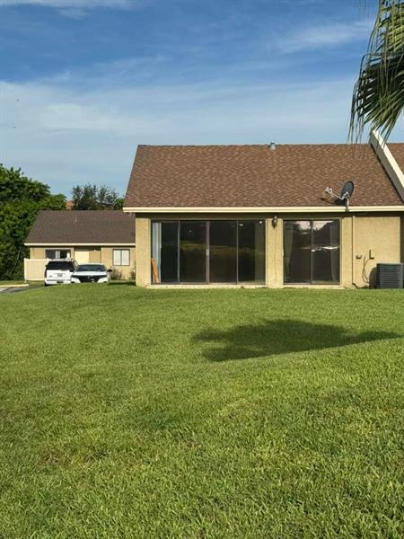 Image 25 of 33 For 10324 Boca Bend West  J4