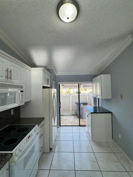 Image 6 of 33 For 10324 Boca Bend West  J4