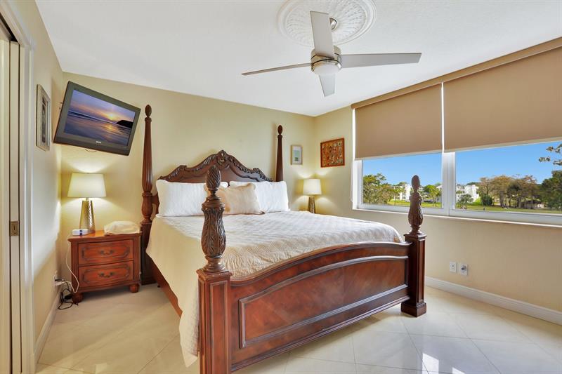 Image 25 of 53 For 1480 80th Ave  407