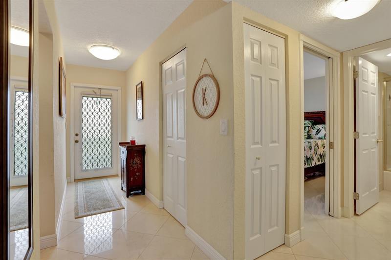 Image 7 of 53 For 1480 80th Ave  407