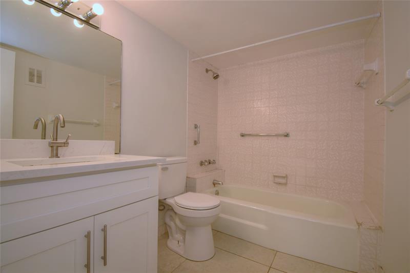 Image 20 of 33 For 9 19th Ct  119c