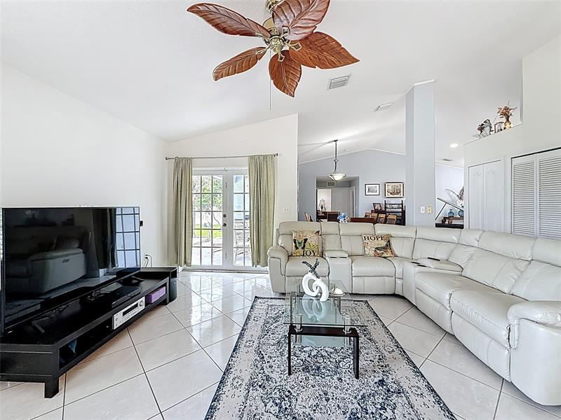 Image 16 of 58 For 17355 282nd St