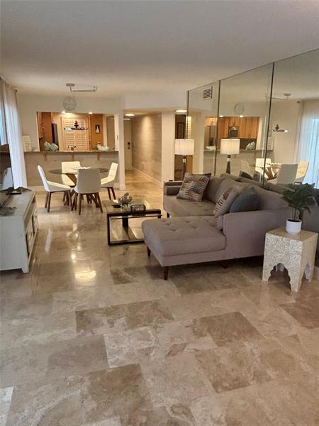 Image 11 of 28 For 10980 Ocean Dr  114