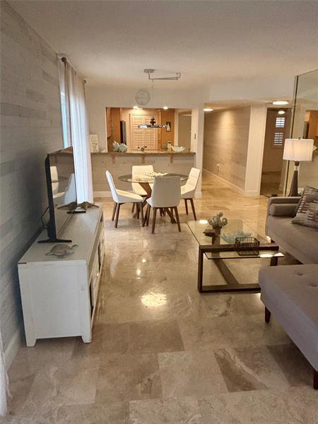 Image 15 of 28 For 10980 Ocean Dr  114