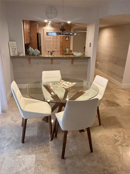 Image 9 of 28 For 10980 Ocean Dr  114