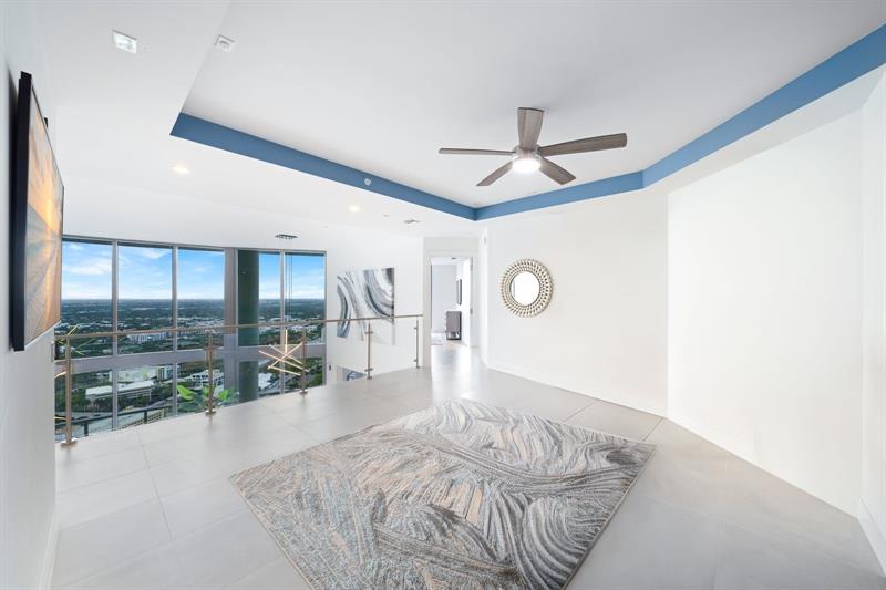 Image 32 of 55 For 100 Las Olas Blvd  4603
