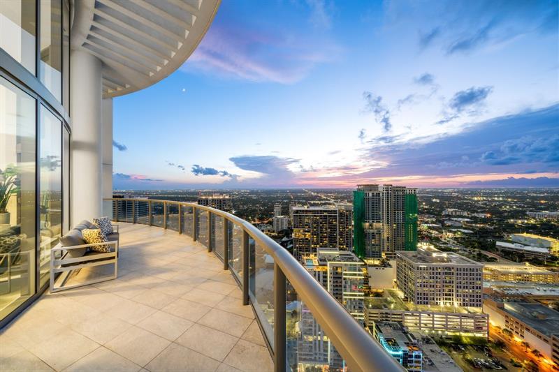 Image 47 of 55 For 100 Las Olas Blvd  4603