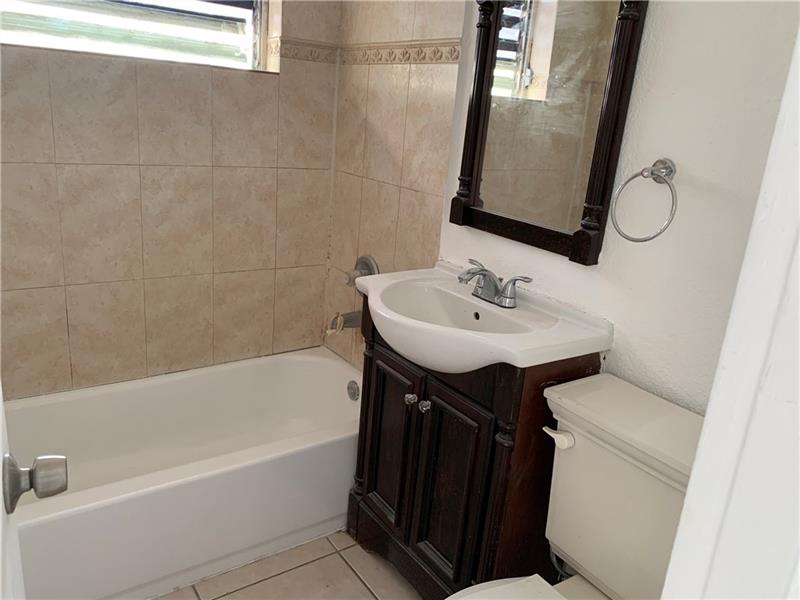 Image 10 of 12 For 2206 5th St  