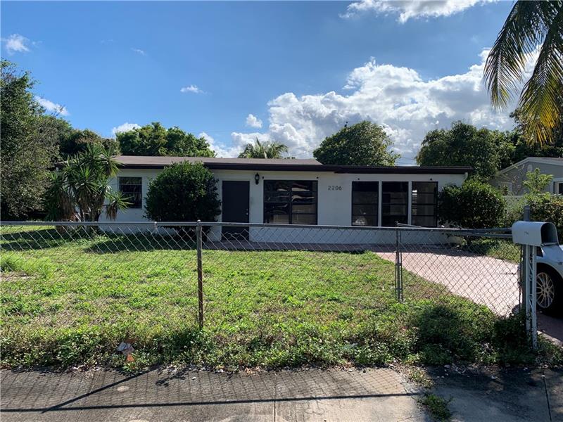 Image 2 of 12 For 2206 5th St  