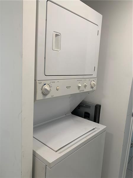 Image 7 of 12 For 2206 5th St  