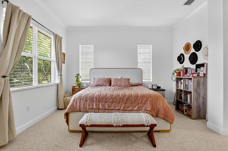 Image 18 of 37 For 6012 116th Dr