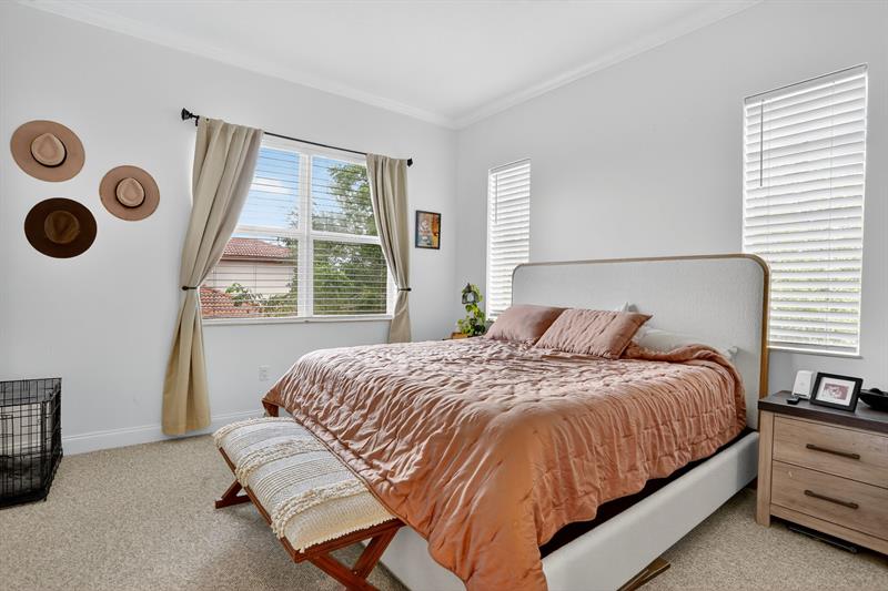 Image 19 of 37 For 6012 116th Dr