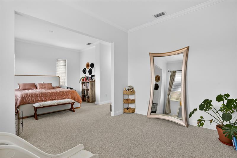 Image 21 of 37 For 6012 116th Dr
