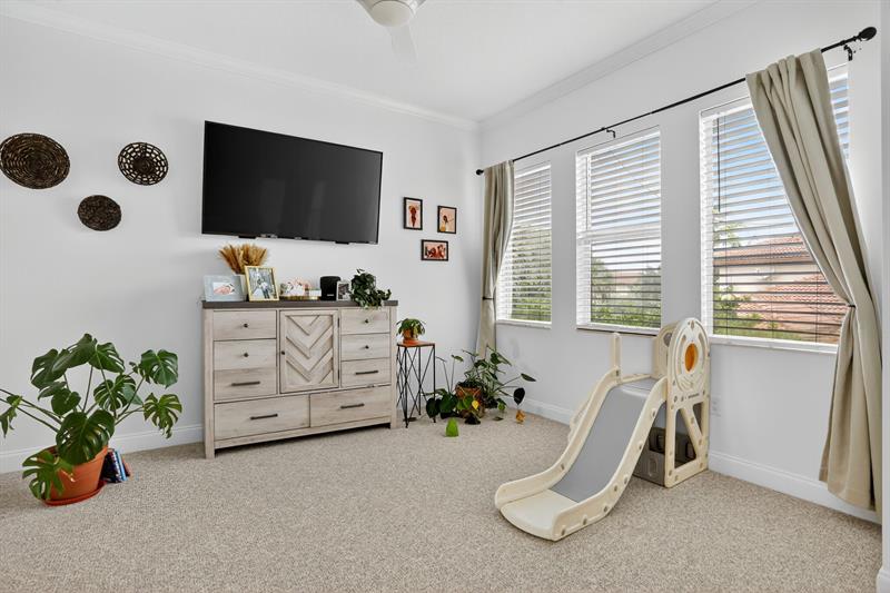 Image 26 of 37 For 6012 116th Dr