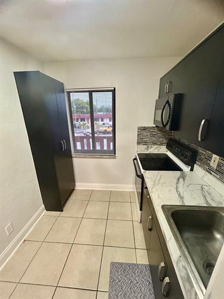 Image 8 of 12 For 6024 26th St  202