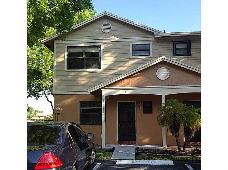 Details for 10527 8th St  10527, Pembroke Pines, FL 33026