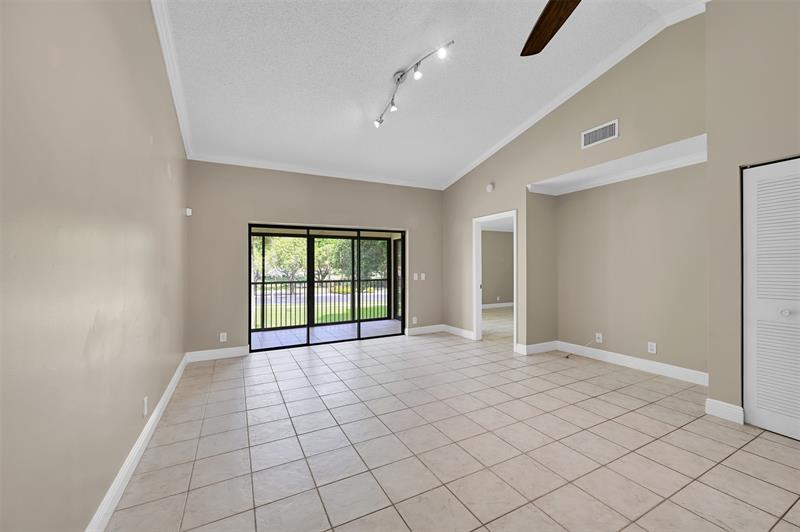 Image 15 of 36 For 1410 Congressional Way  1410