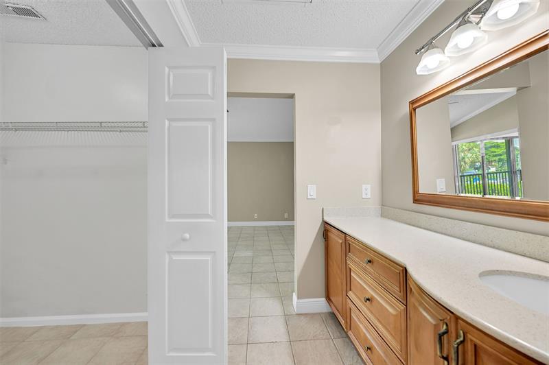 Image 20 of 36 For 1410 Congressional Way  1410