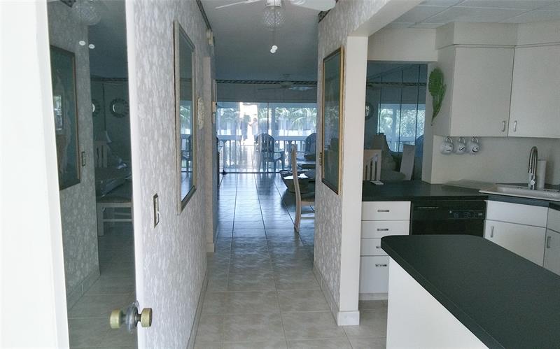 Image 7 of 20 For 460 Paradise Isle Blvd  301