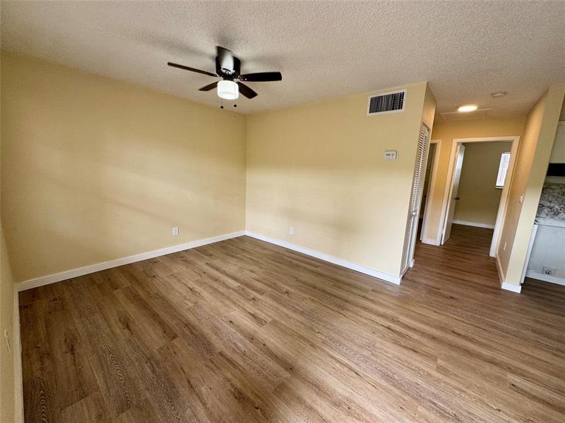 Image 4 of 7 For 3817 13th Ct  3