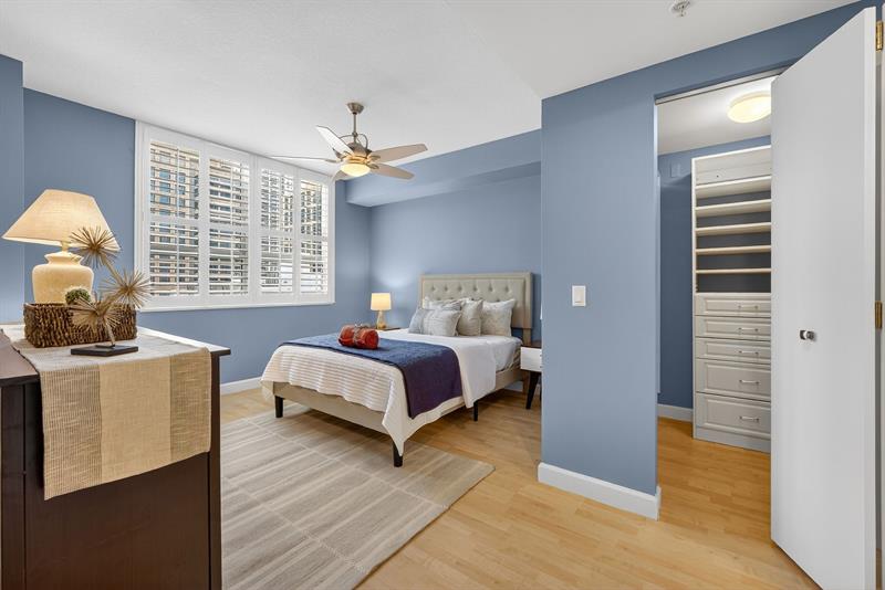 Image 14 of 35 For 350 2nd St  1030