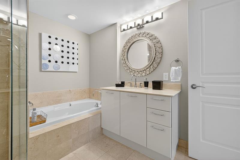 Image 21 of 35 For 350 2nd St  1030