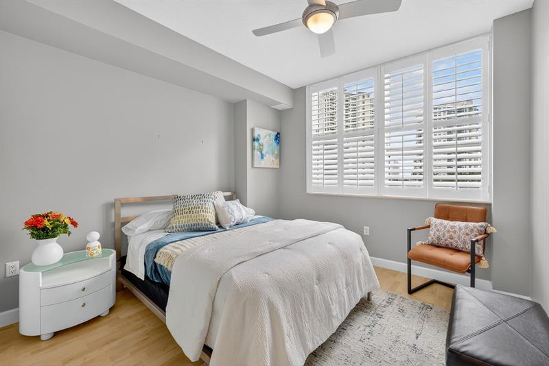 Image 22 of 35 For 350 2nd St  1030