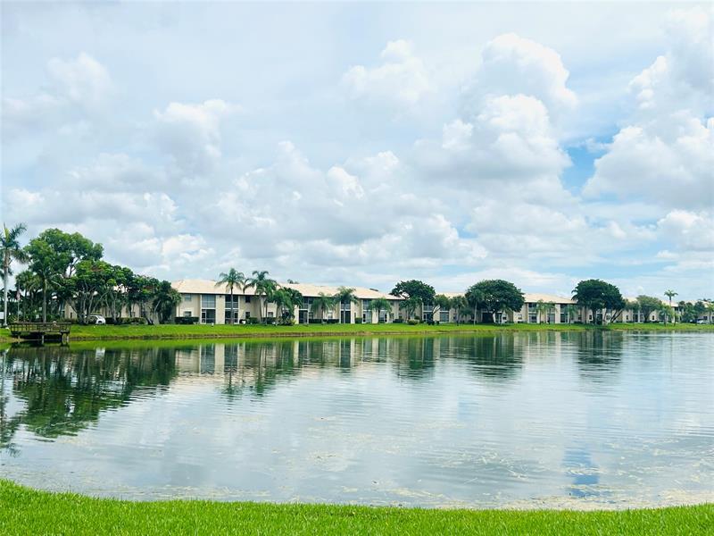 Image 2 of 22 For 5550 Lakeside Drive  203