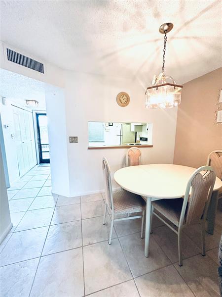 Image 6 of 22 For 5550 Lakeside Drive  203