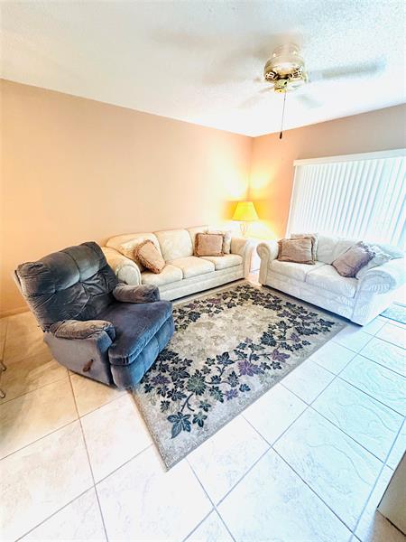 Image 8 of 22 For 5550 Lakeside Drive  203