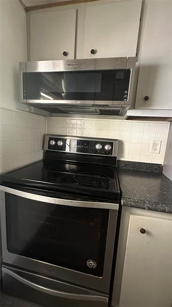 Image 7 of 16 For 4163 67th Ave  211c