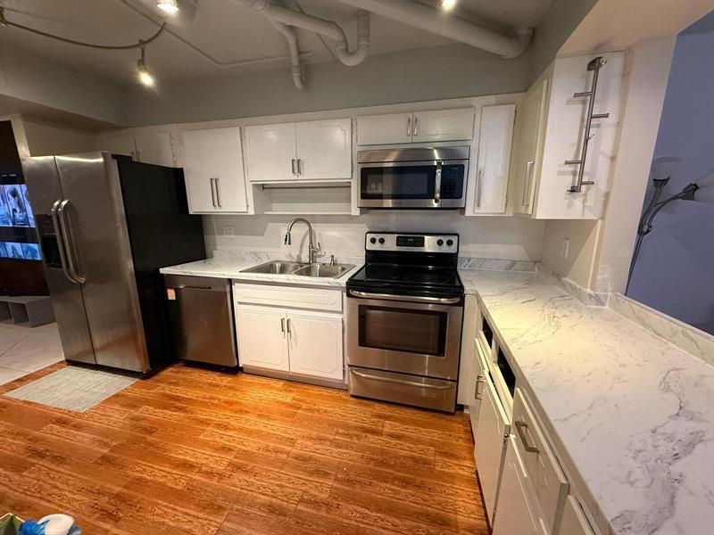 Image 6 of 21 For 6639 41st Pl  6639