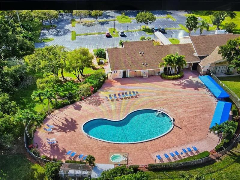 Image 37 of 41 For 14609 Sunny Waters Lane