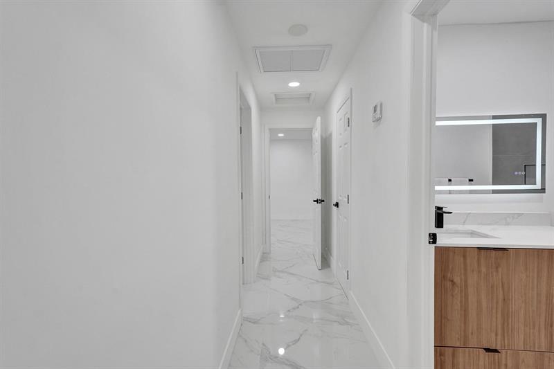 Image 13 of 27 For 4138 48th Ct