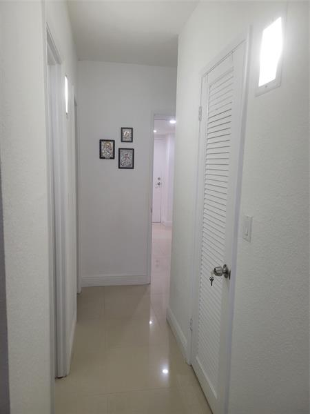 Image 16 of 20 For 19370 Collins Ave  809